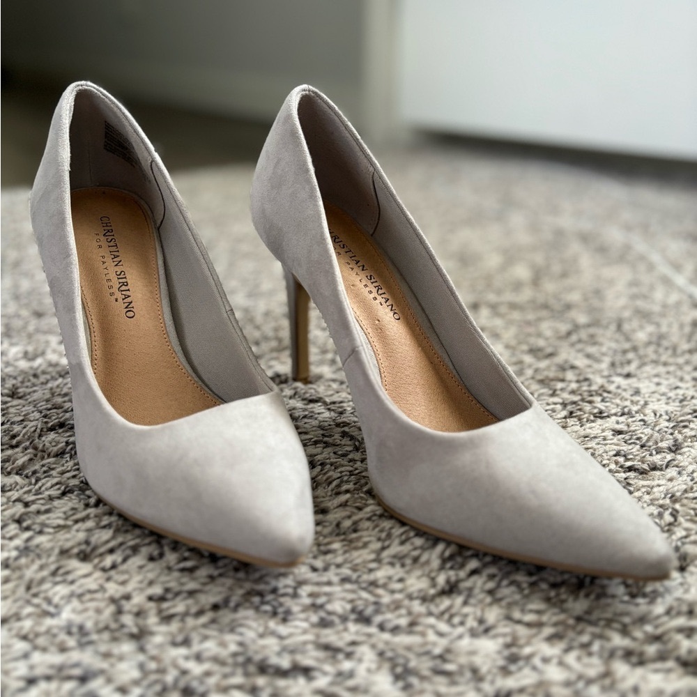 Beautiful gray suede Christian Siriano high heels